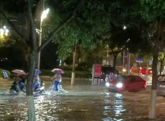 五律/久旱逢甘雨