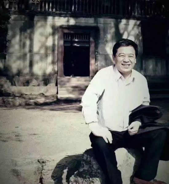 为了不恋恋不舍（一个民企老总的人生感言……）