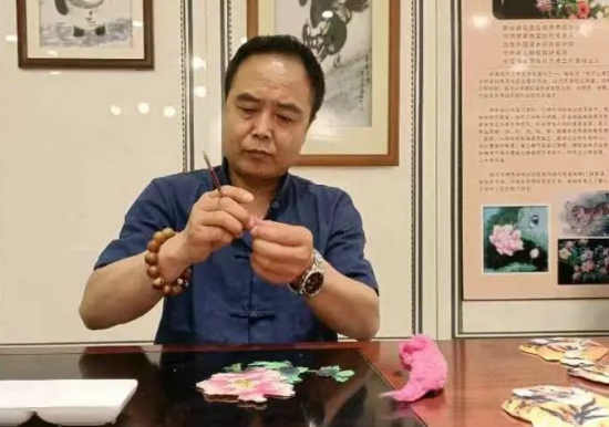 郭明祥|世间青莲，李海红用棉絮解读禅韵