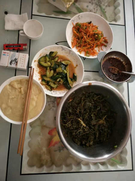 七绝/一碗撒饭忆童年