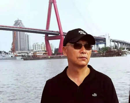 侯文基/如果我忘了你（外二首）