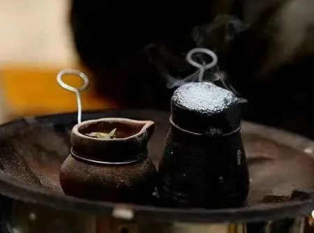何宗泽/罐罐茶不是谁都能喝