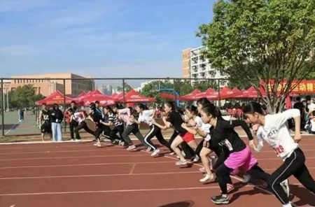 何宗泽/春华秋实