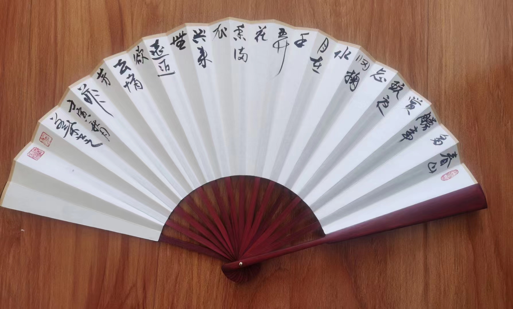 咏梅岭玉诗联