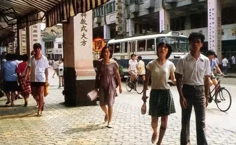 郭明祥/血色蝴蝶（二）