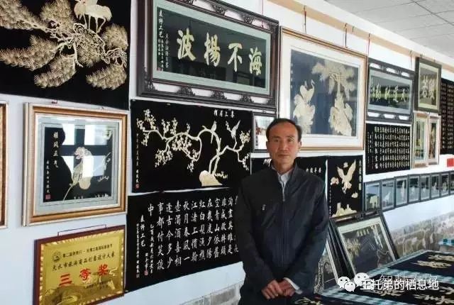 秦安麦秆画艺术家 胡遂明：嫁给艺术的男子