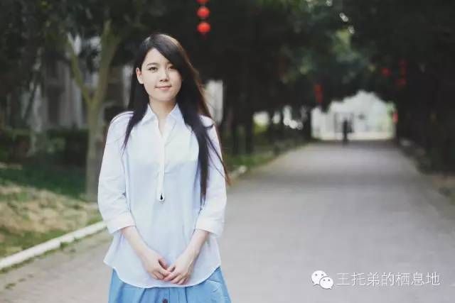 【黄丹/那一直驻在我们生命里，白衣飘飘的年代】图1