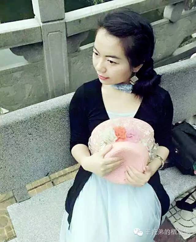爱小曼/旅途中的爱情