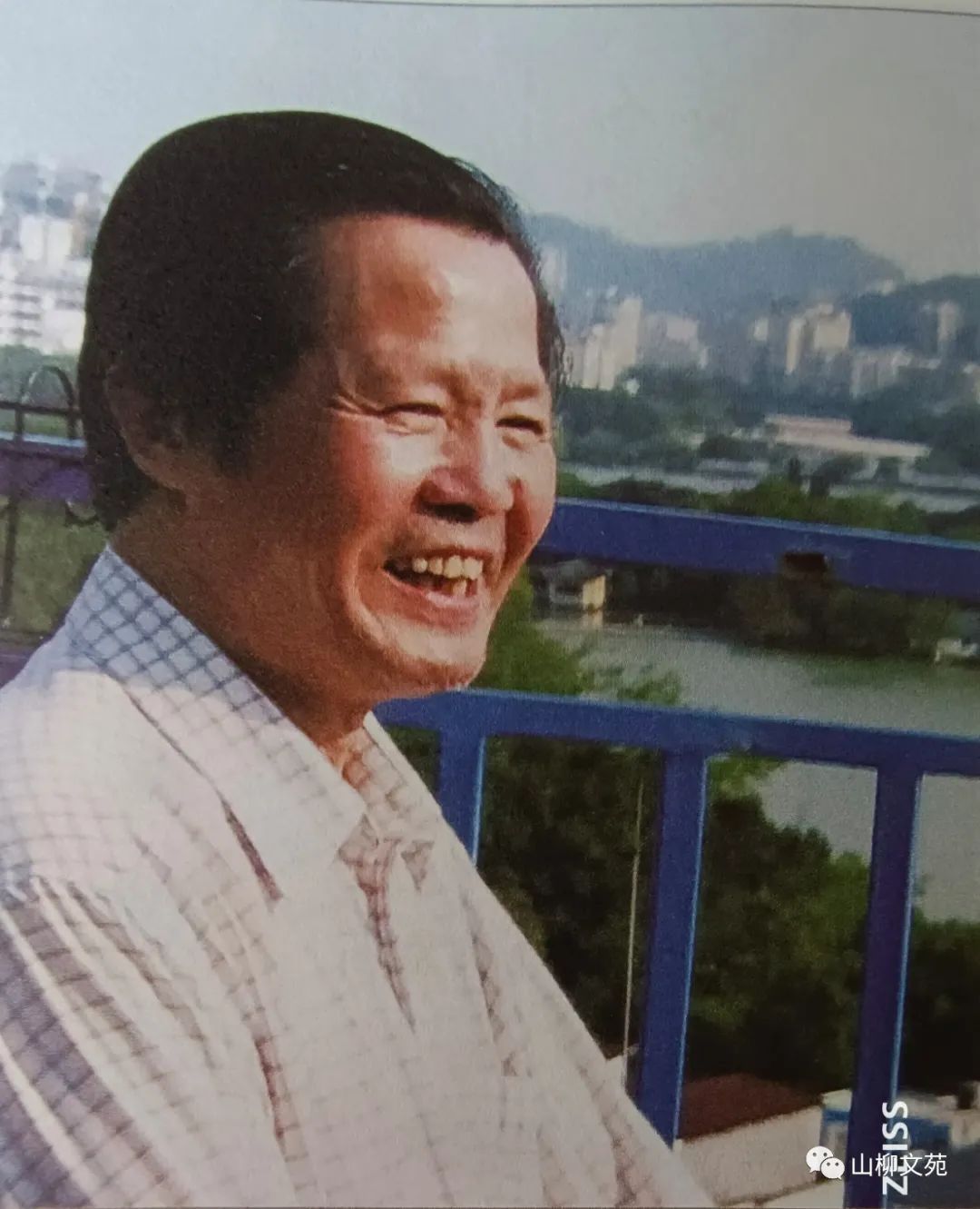 招小波/弦断只在一转身 一一怀念香港诗人唐至量